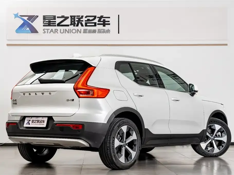 Volvo XC40 2024 из CN, фото 7