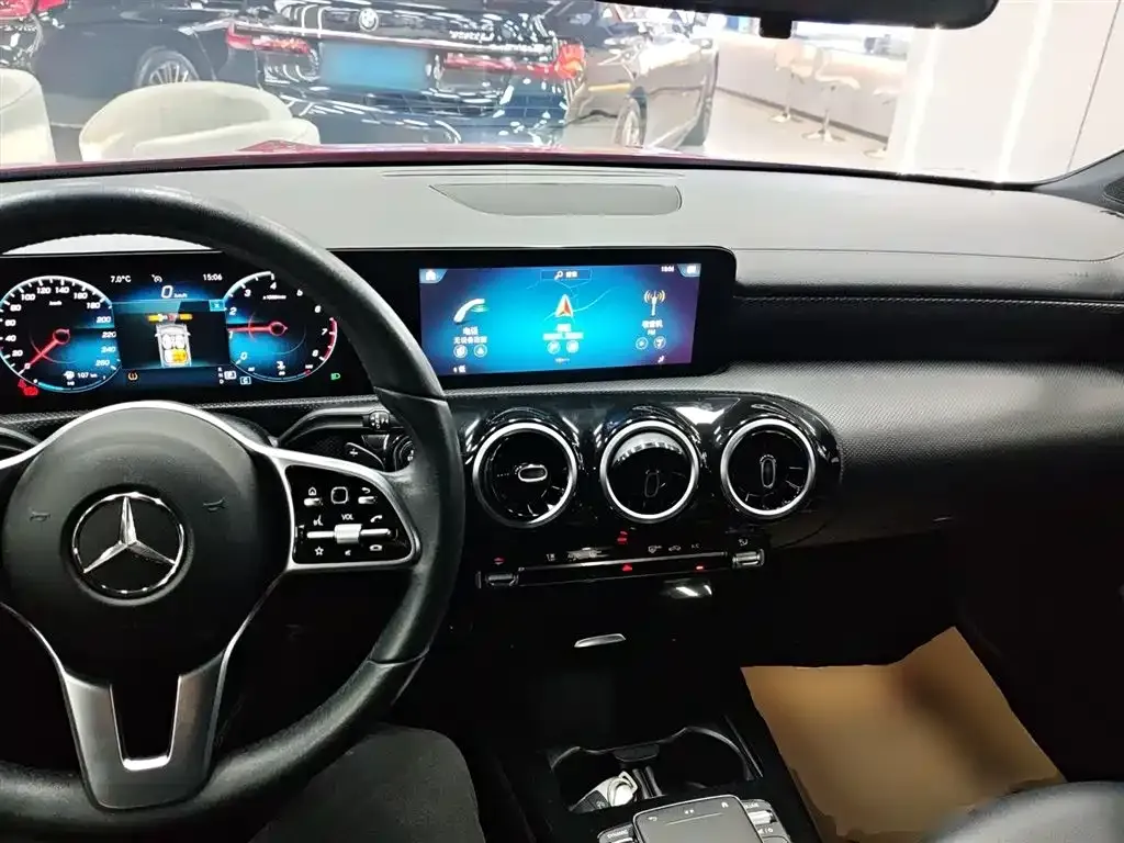 Mercedes-Benz A-Class 2023 из CN, фото 2
