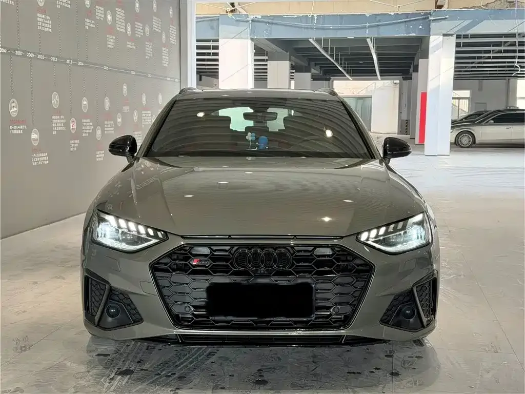 Audi S4 2024 из CN, фото 2