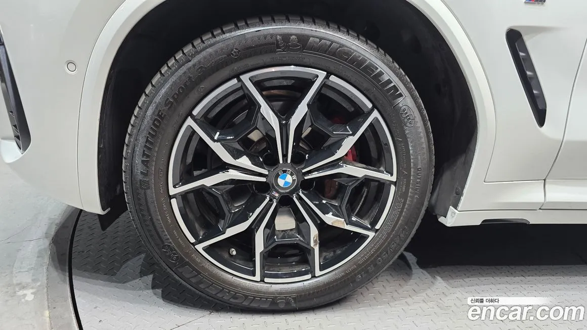 BMW X4 2024 из KR, фото 3