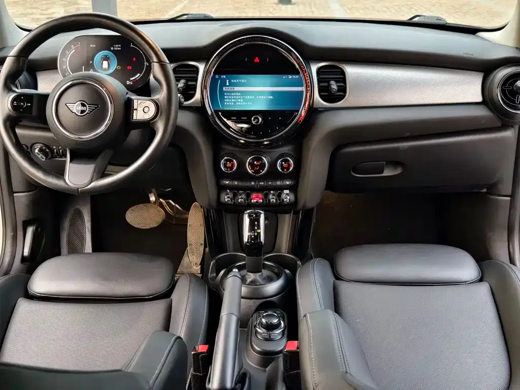 MINI Cooper (3-door) 2022 из CN, фото 4
