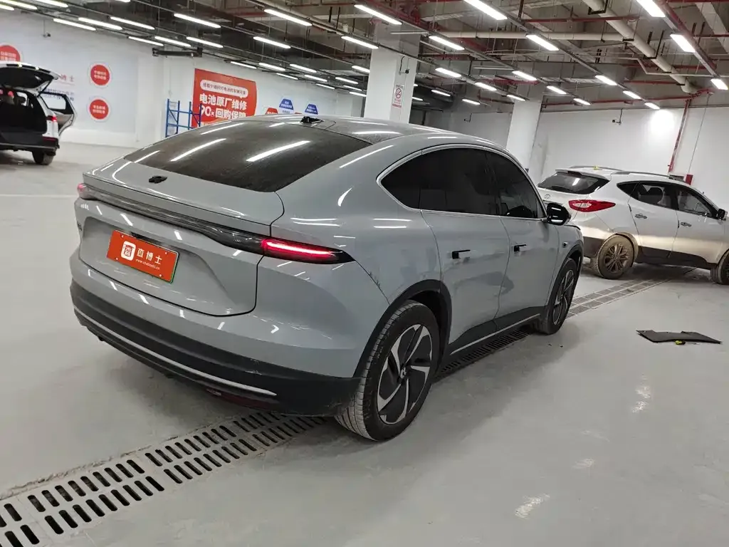 NIO EC6 — фото 10