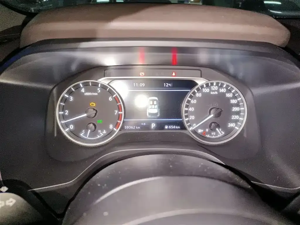 Nissan X-Trail — фото 10