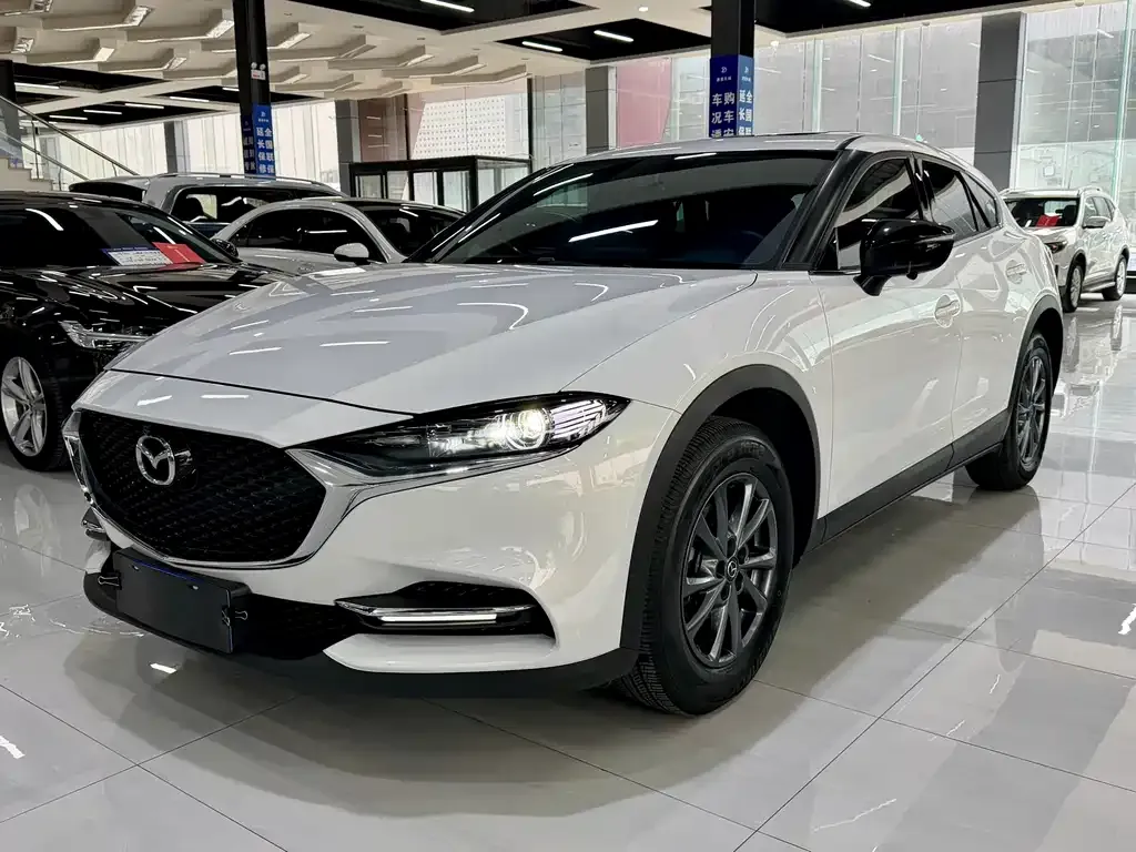 Mazda CX-4 2023 из CN, фото 1