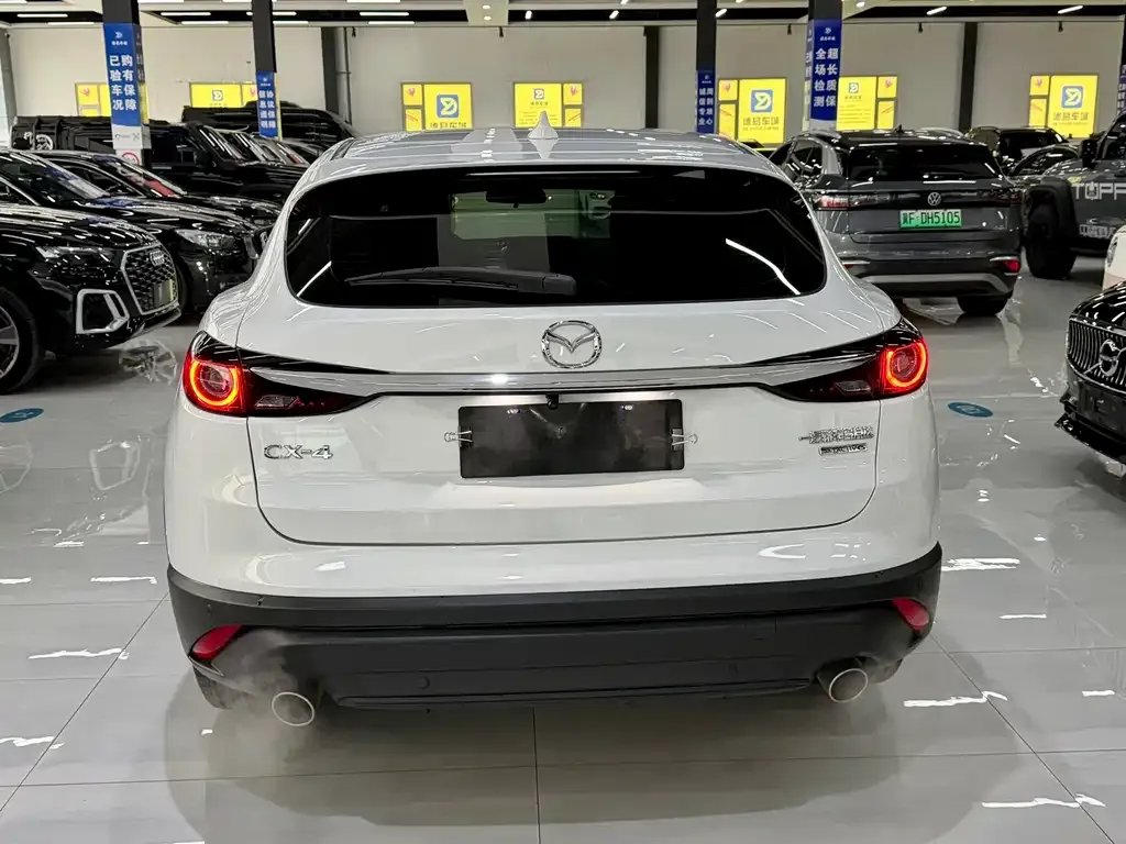 Mazda CX-4 2023 из CN, фото 7