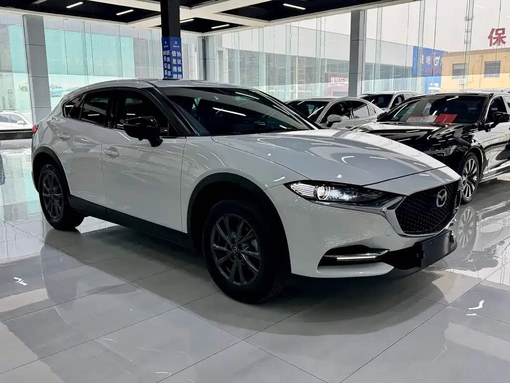 Mazda CX-4 2023 из CN, фото 3
