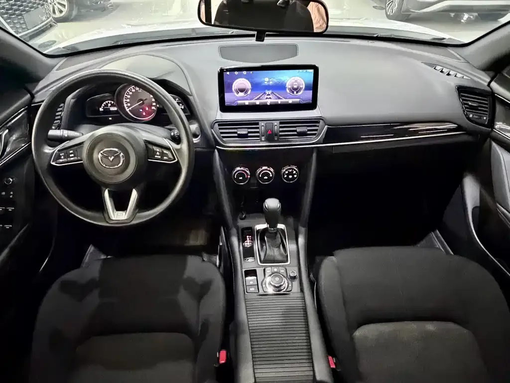 Mazda CX-4 2023 из CN, фото 8