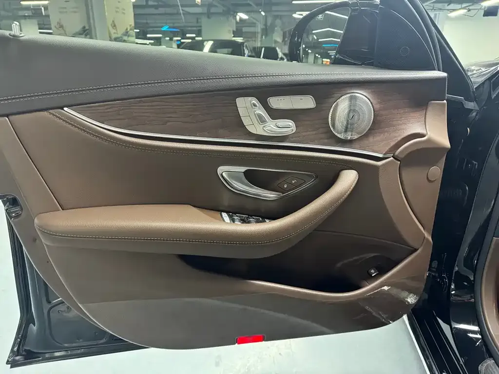 Mercedes-Benz E-Class 2023 из CN, фото 4