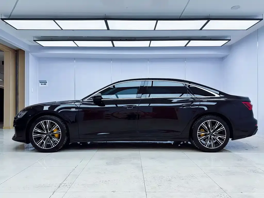 Audi A6L 2021 из CN, фото 5