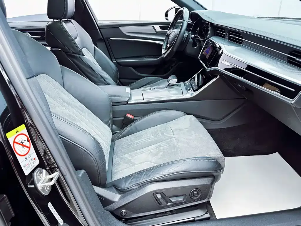 Audi A6L 2021 из CN, фото 10