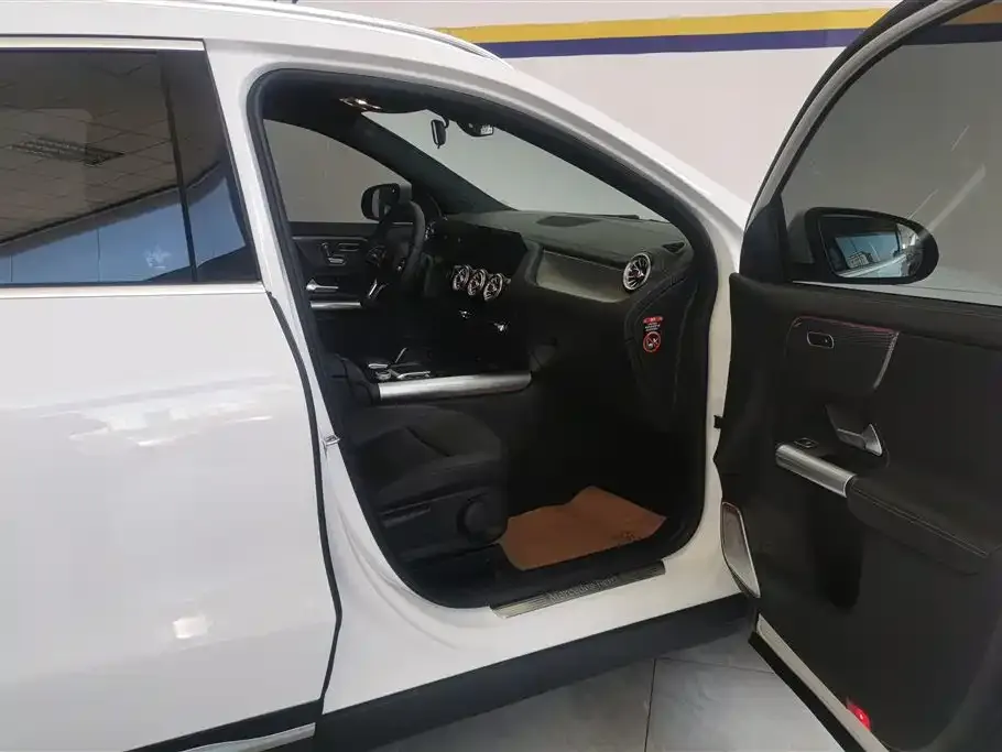 Mercedes-Benz GLA 2023 из CN, фото 10