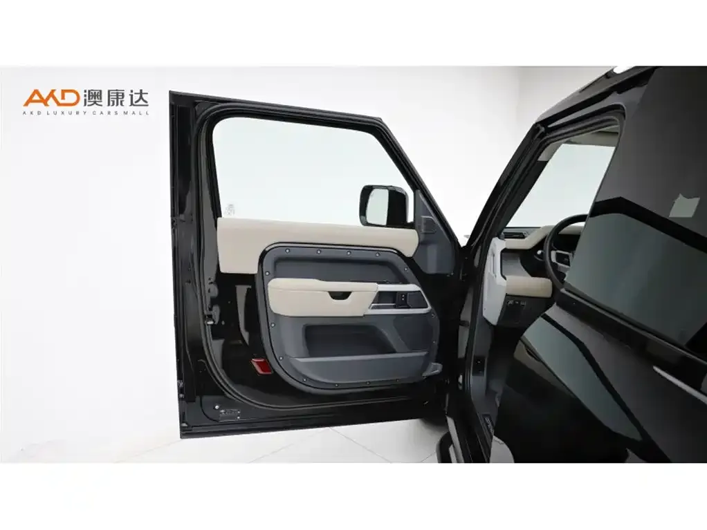 Land Rover Defender — фото 10