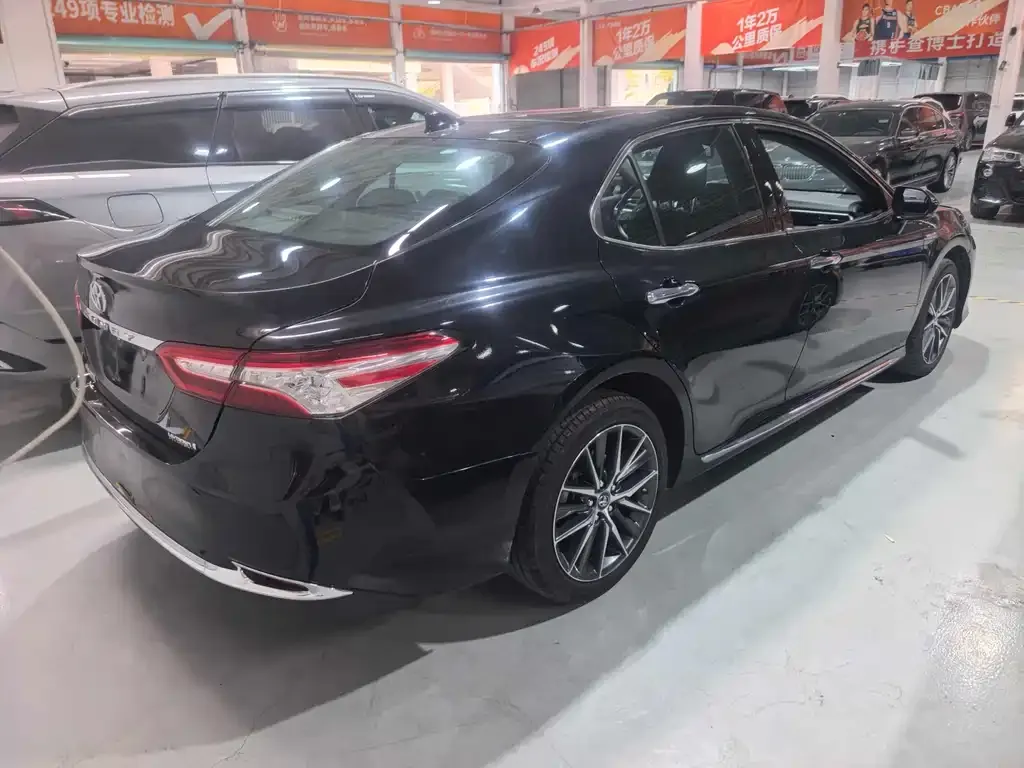 Toyota Camry 2023 из CN, фото 9
