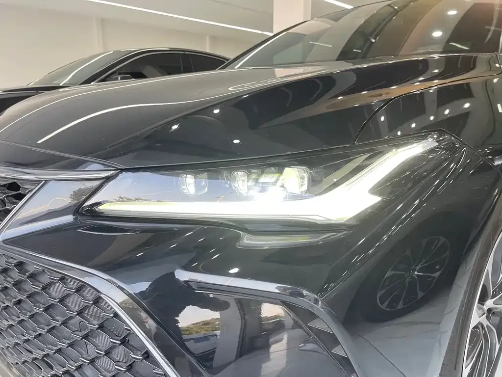 Toyota Avalon 2023 из CN, фото 7