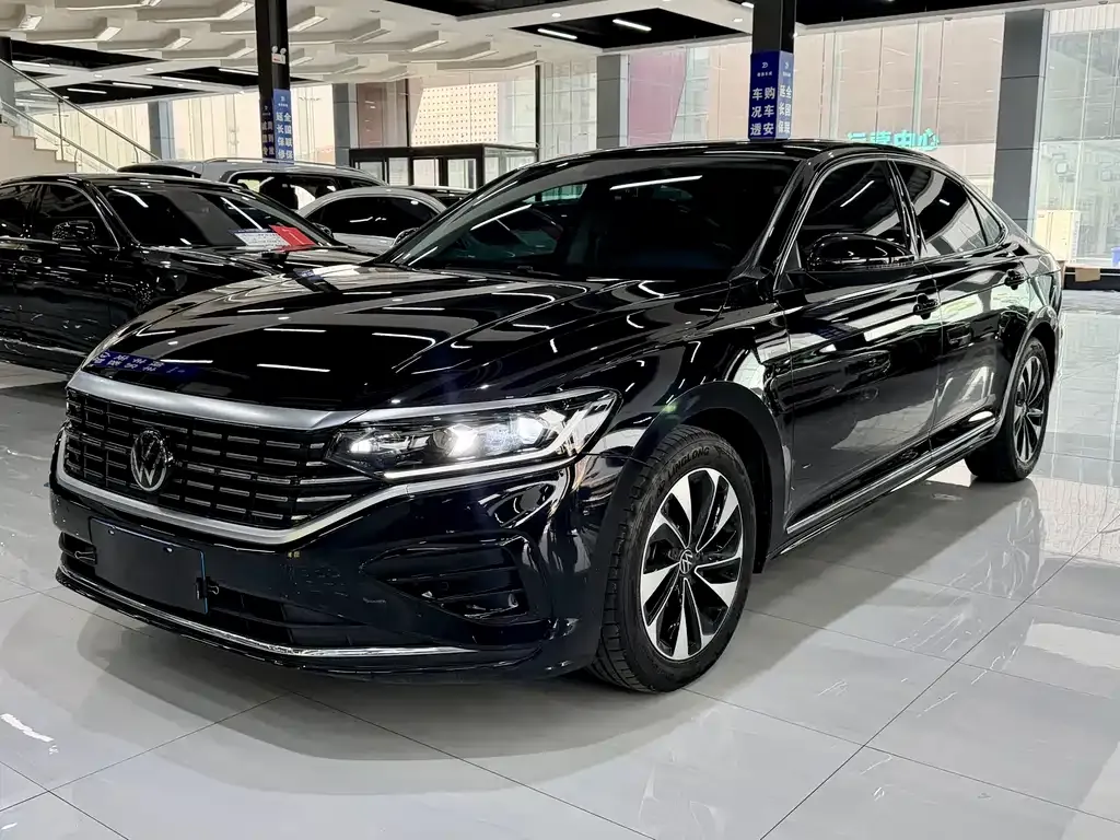 Volkswagen Passat 2023 из CN, фото 1