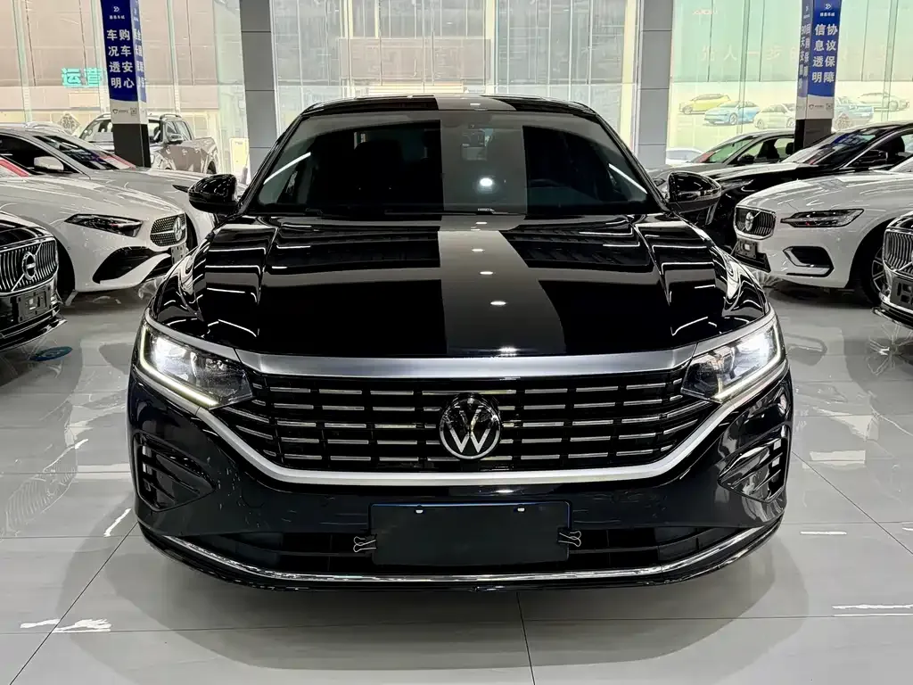 Volkswagen Passat 2023 из CN, фото 3