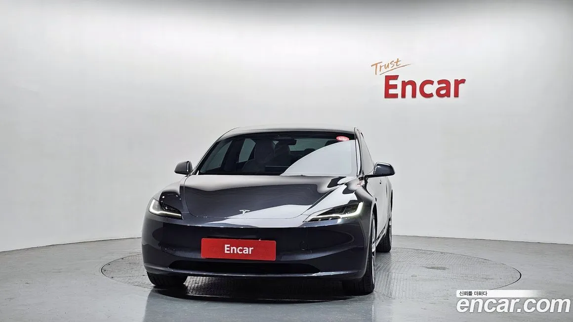 Tesla Model 3 — фото 2