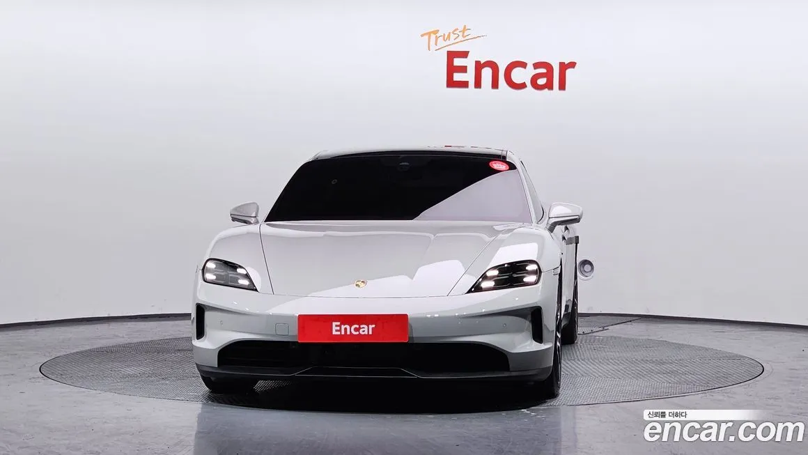 Porsche Taycan 2025 из KR, фото 3