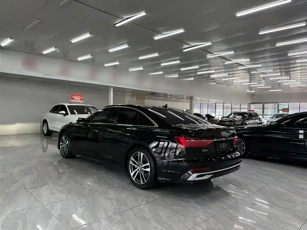Audi A6L 2023 из CN, фото 5
