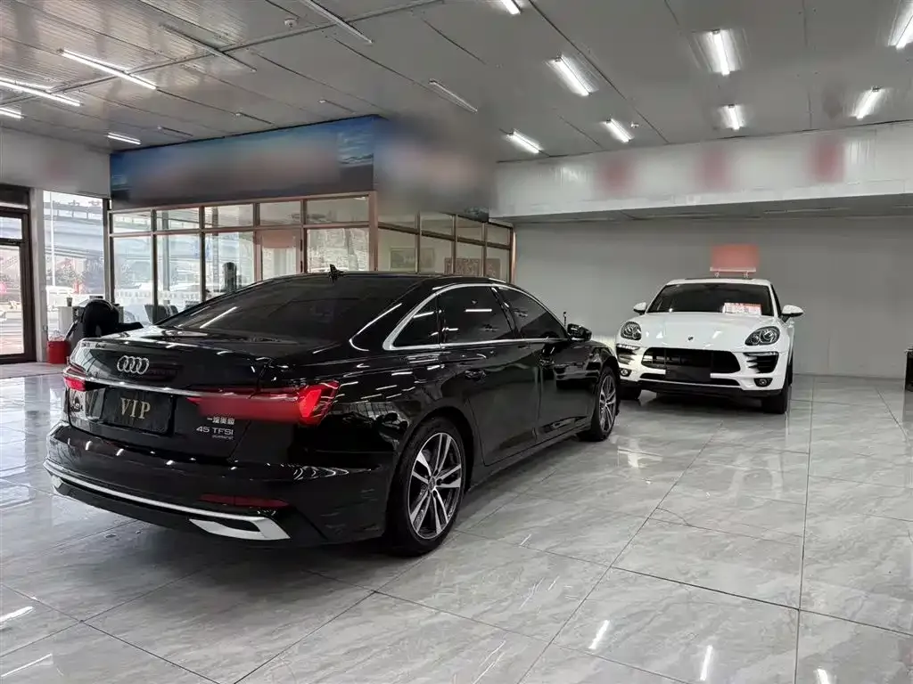 Audi A6L 2023 из CN, фото 4