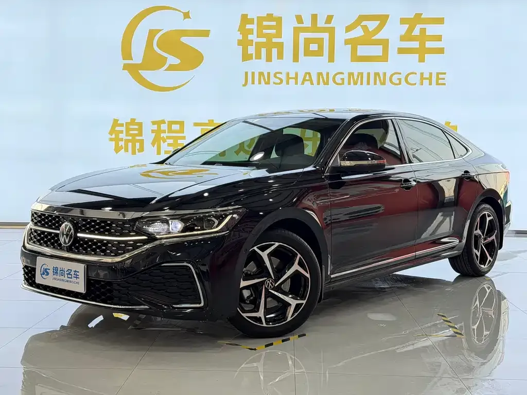 Volkswagen Passat 2023 из CN, фото 1