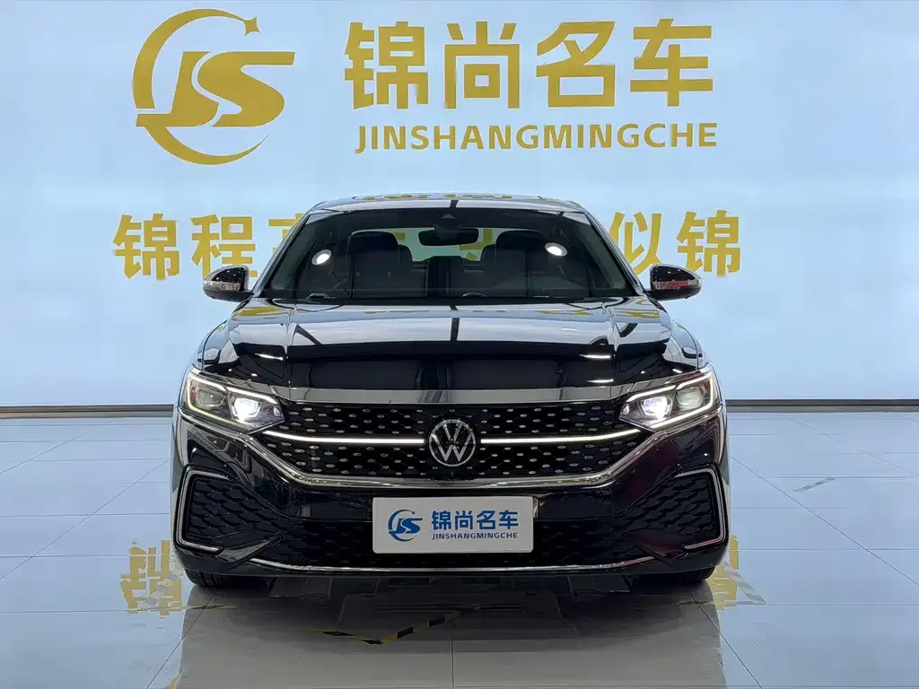 Volkswagen Passat 2023 из CN, фото 2