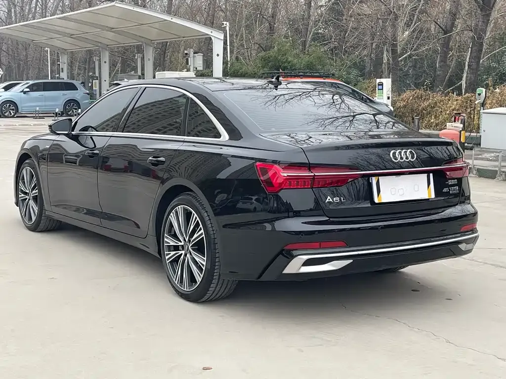Audi A6L 2023 из CN, фото 10