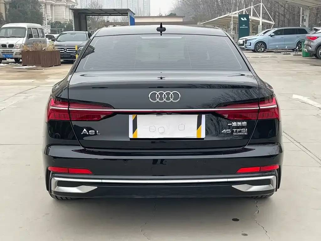Audi A6L 2023 из CN, фото 7