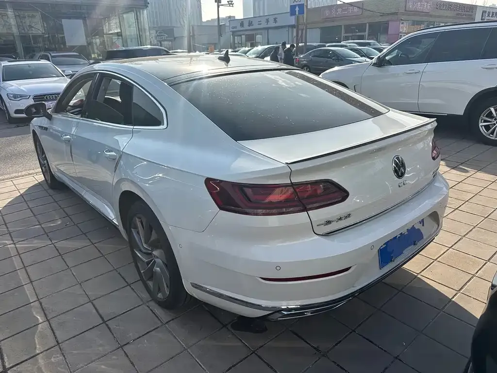 Volkswagen CC 2022 из CN, фото 8