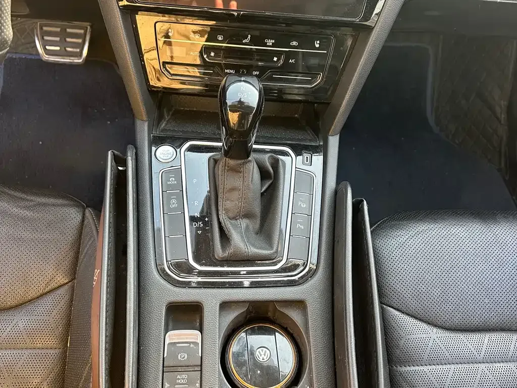 Volkswagen CC 2022 из CN, фото 10