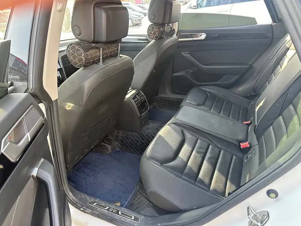 Volkswagen CC 2022 из CN, фото 7