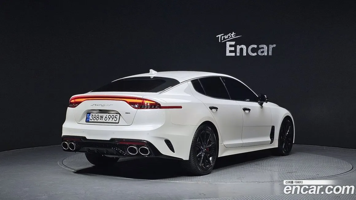 Kia Stinger 2023 из KR, фото 2
