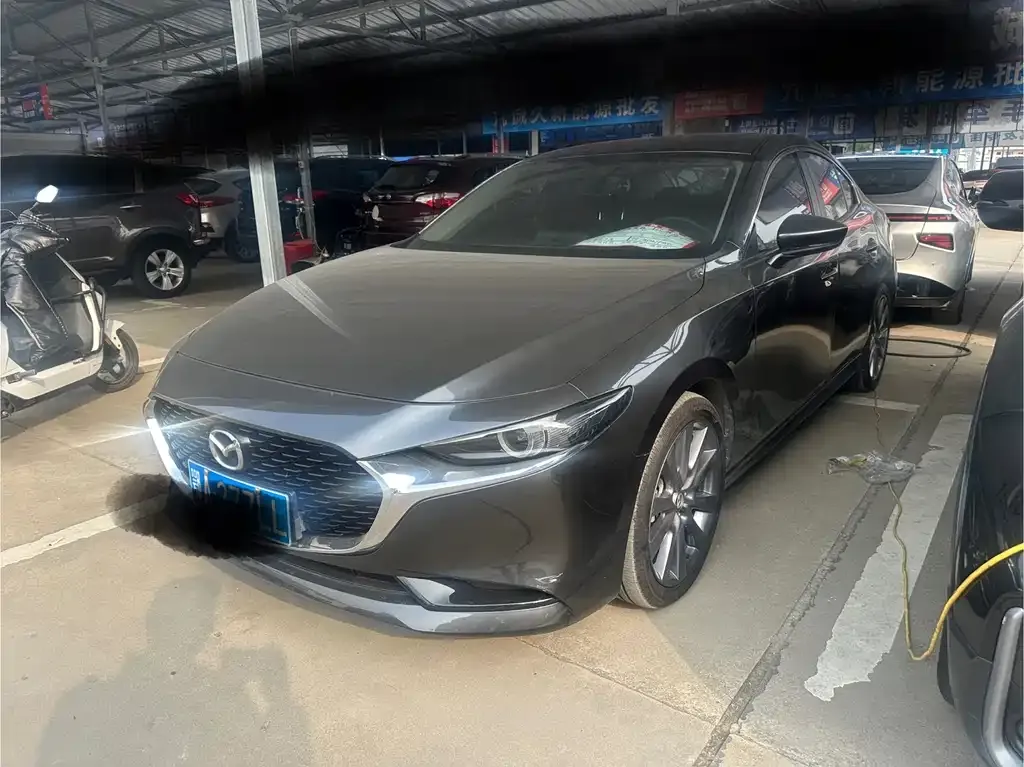 Mazda 3 Axela 2021 из CN, фото 1