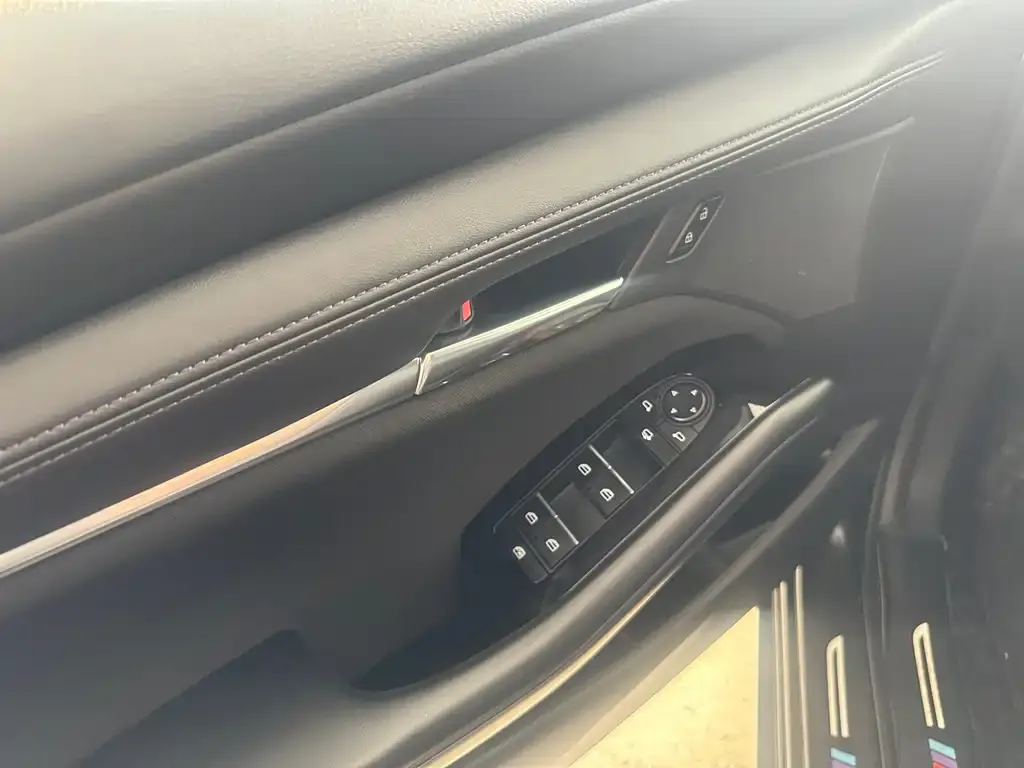 Mazda 3 Axela 2021 из CN, фото 3