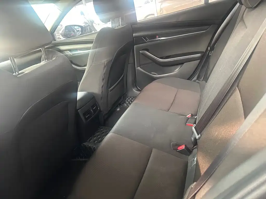 Mazda 3 Axela 2021 из CN, фото 7