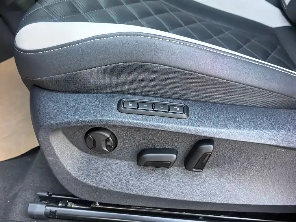 Volkswagen ID.6 Crozz 2021 из CN, фото 9