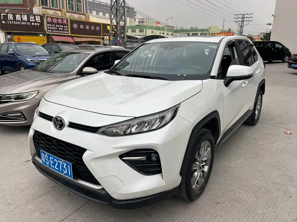Toyota Wildlander 2023 из CN, фото 1