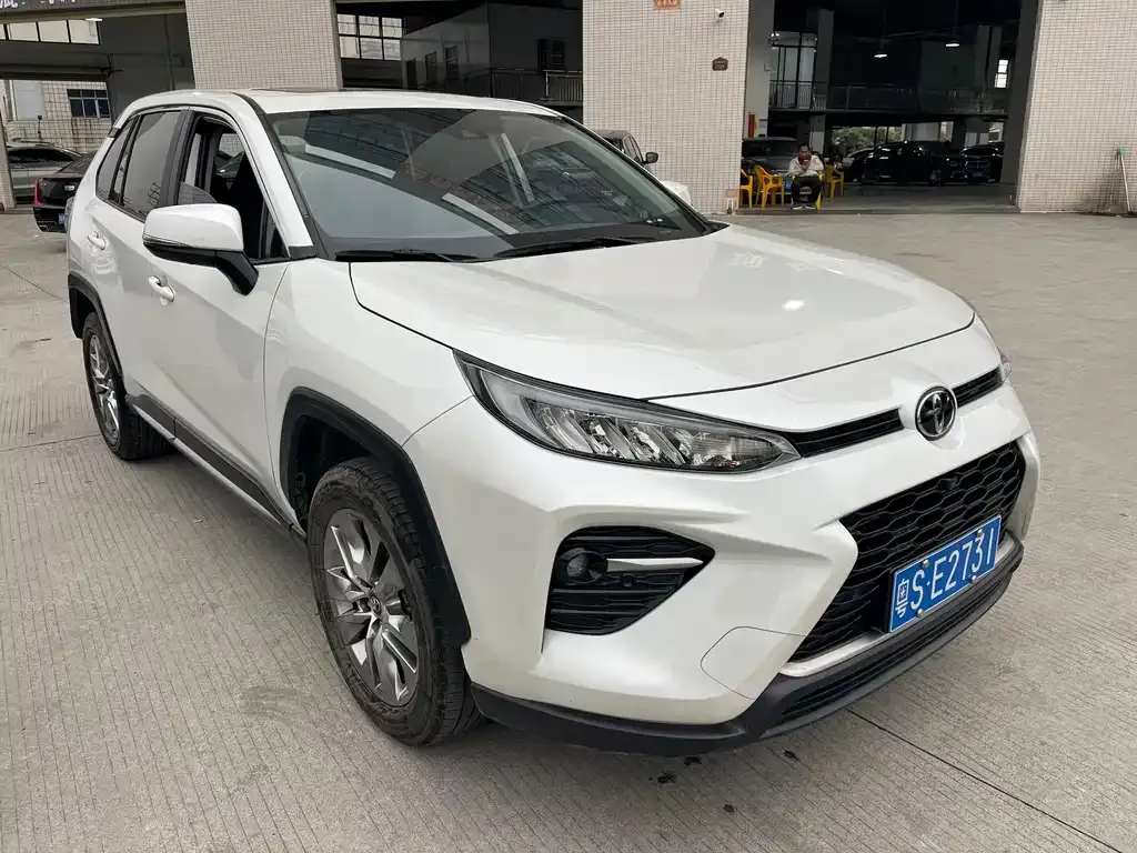 Toyota Wildlander 2023 из CN, фото 4