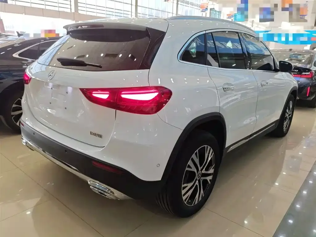 Mercedes-Benz GLA 2025 из CN, фото 4