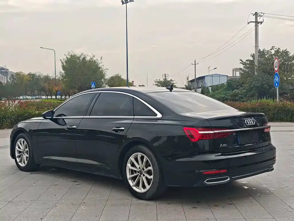 Audi A6L 2021 из CN, фото 2