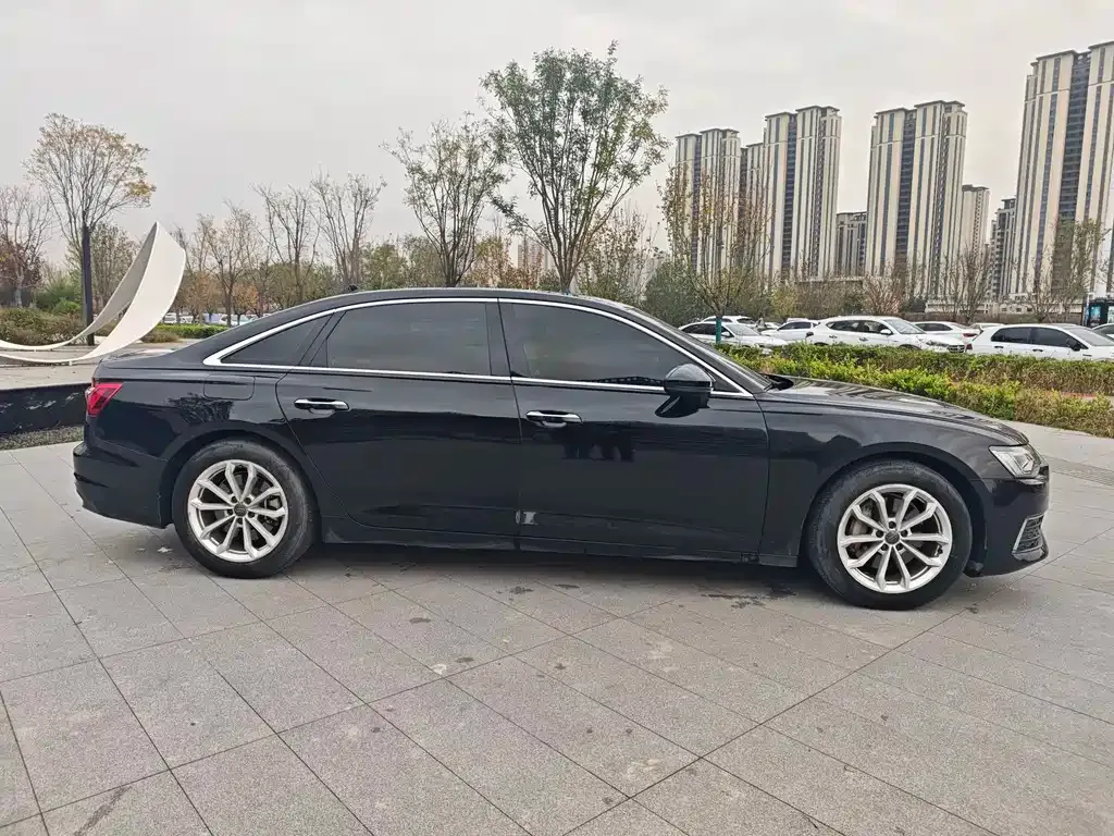 Audi A6L 2021 из CN, фото 3