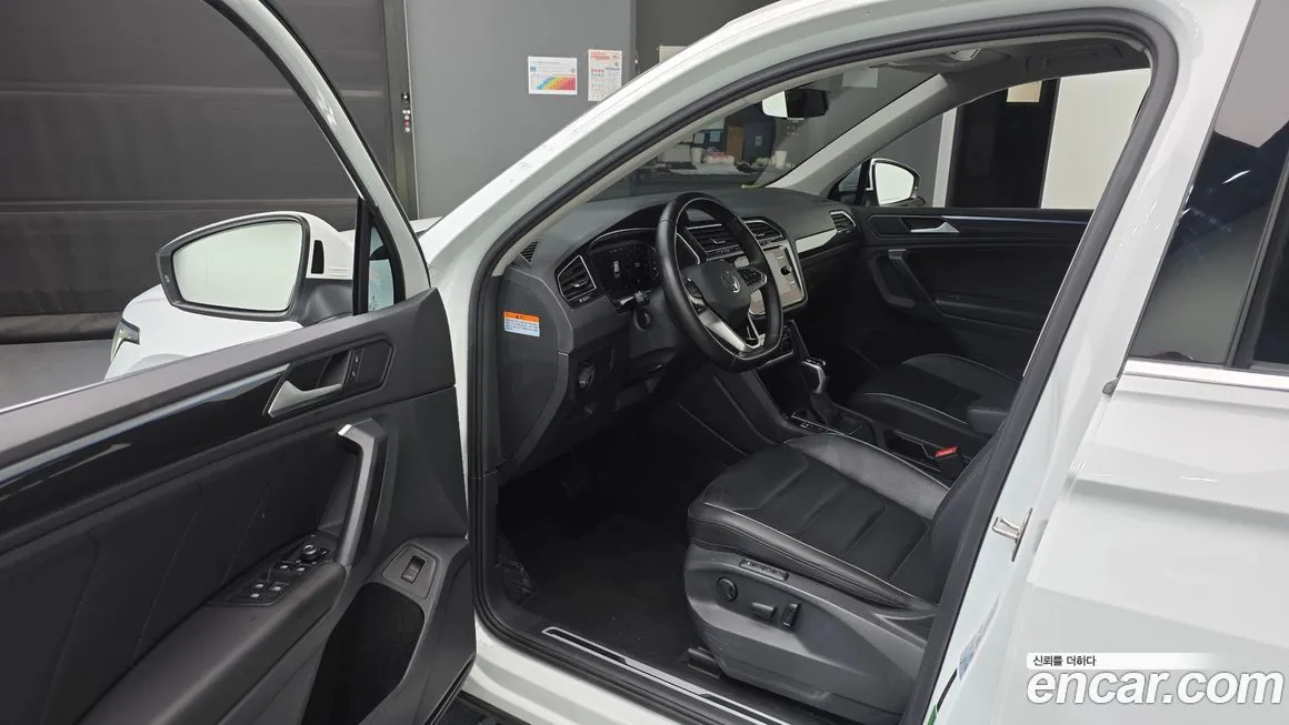 Volkswagen Tiguan — фото 6