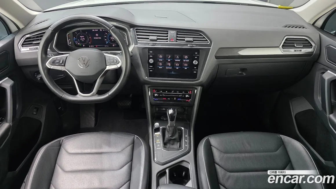 Volkswagen Tiguan — фото 7