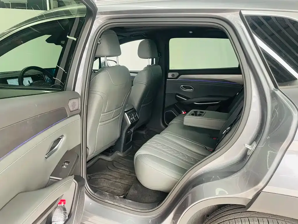 BYD L DM-i — фото 2