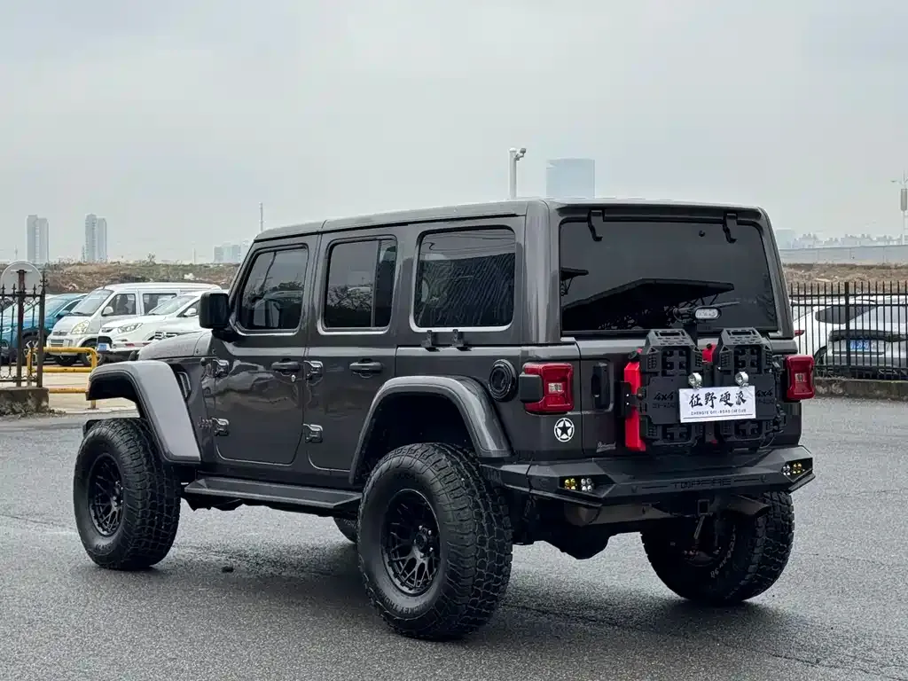Jeep Wrangler 2021 из CN, фото 2