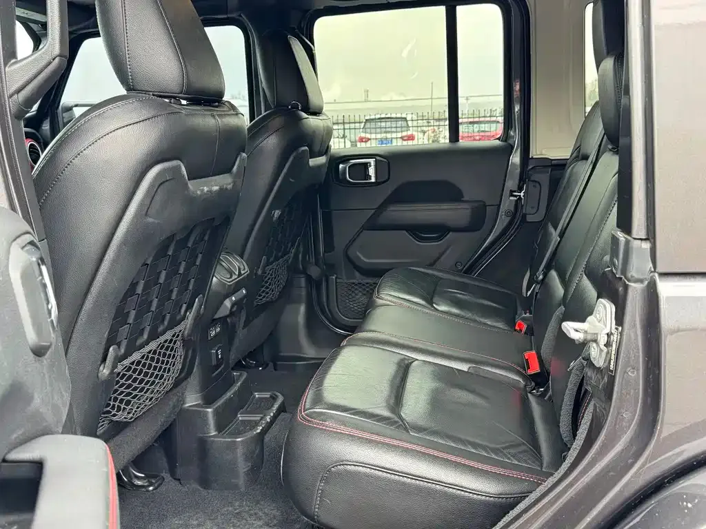 Jeep Wrangler 2021 из CN, фото 9