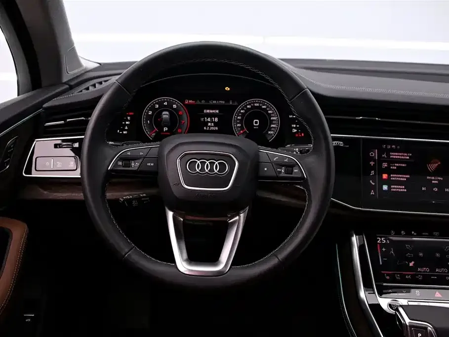 Audi Q7 — фото 7