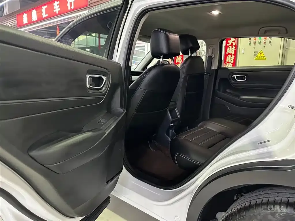 Honda Vezel 2023 из CN, фото 3