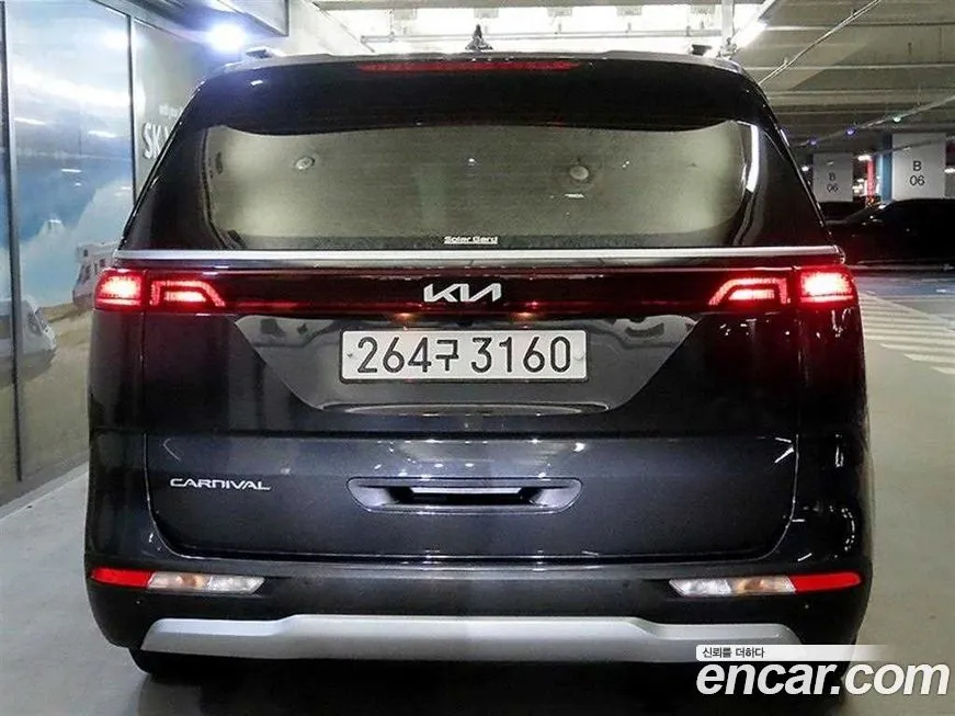 Kia Carnival — фото 5