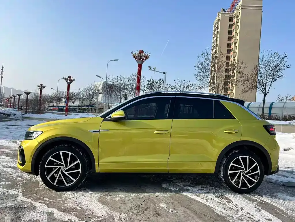 Volkswagen T-Roc 2023 из CN, фото 3